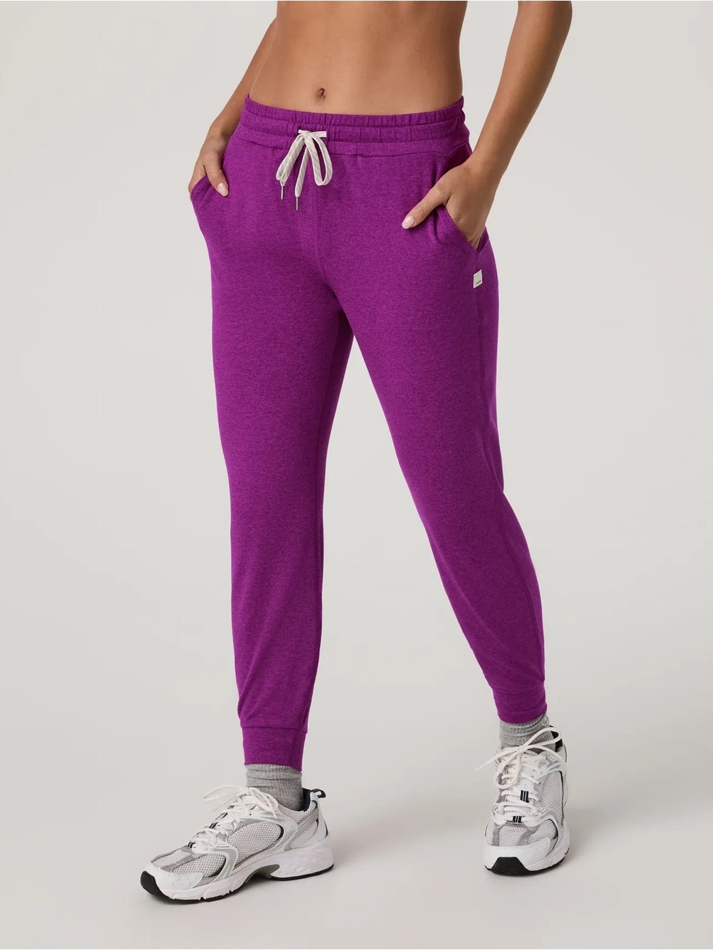 Vuori Performance Joggers Heather Magenta